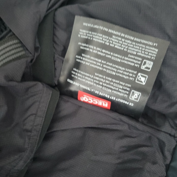 Arc’teryx Rush IS Ski Jacket sz medium - Picture 3 of 8